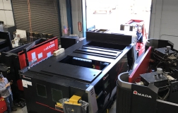 Amada ENSIS 3015 3kw Fiber Laser