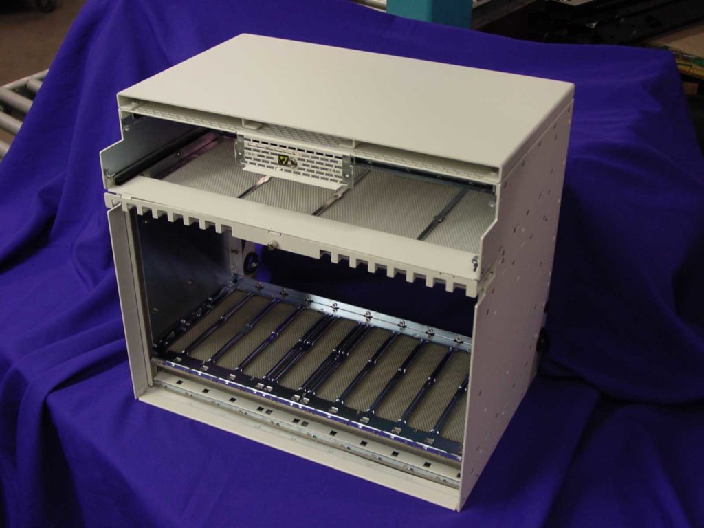Fabricated metal card cage enclosure